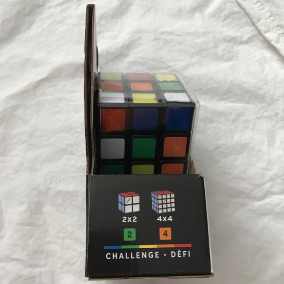 3x3 Original Rubik’s Cube - Picture 2 of 8